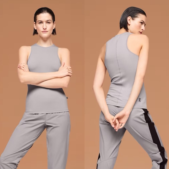 On Running Movement Tank, XS - Picture 1 of 8
